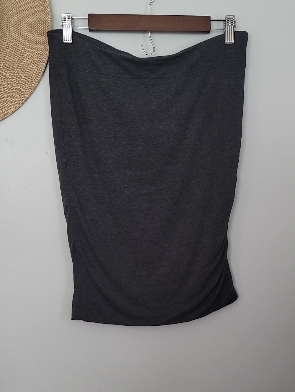 Athleta Dark Charcoal Skirt size med